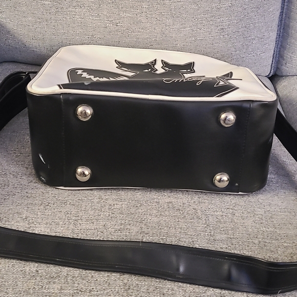 Vintage Emily The Strange Messenger Bag Never Used - Picture 16 of 16